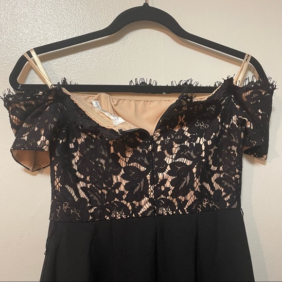 Eliza J Off The Shoulder Lace Top Jumpsuit size 2 - Picture 6 of 9